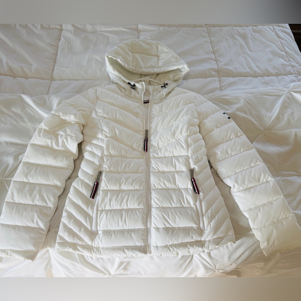 Tommy Hilfiger Women’s Hooded Zip-Front Jacket - White.